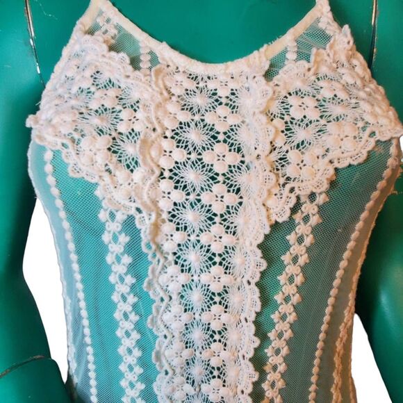 ASTR  Sheer Crochet Ivory Lace Mesh Maxi Dress – Size XS - Picture 3 of 8